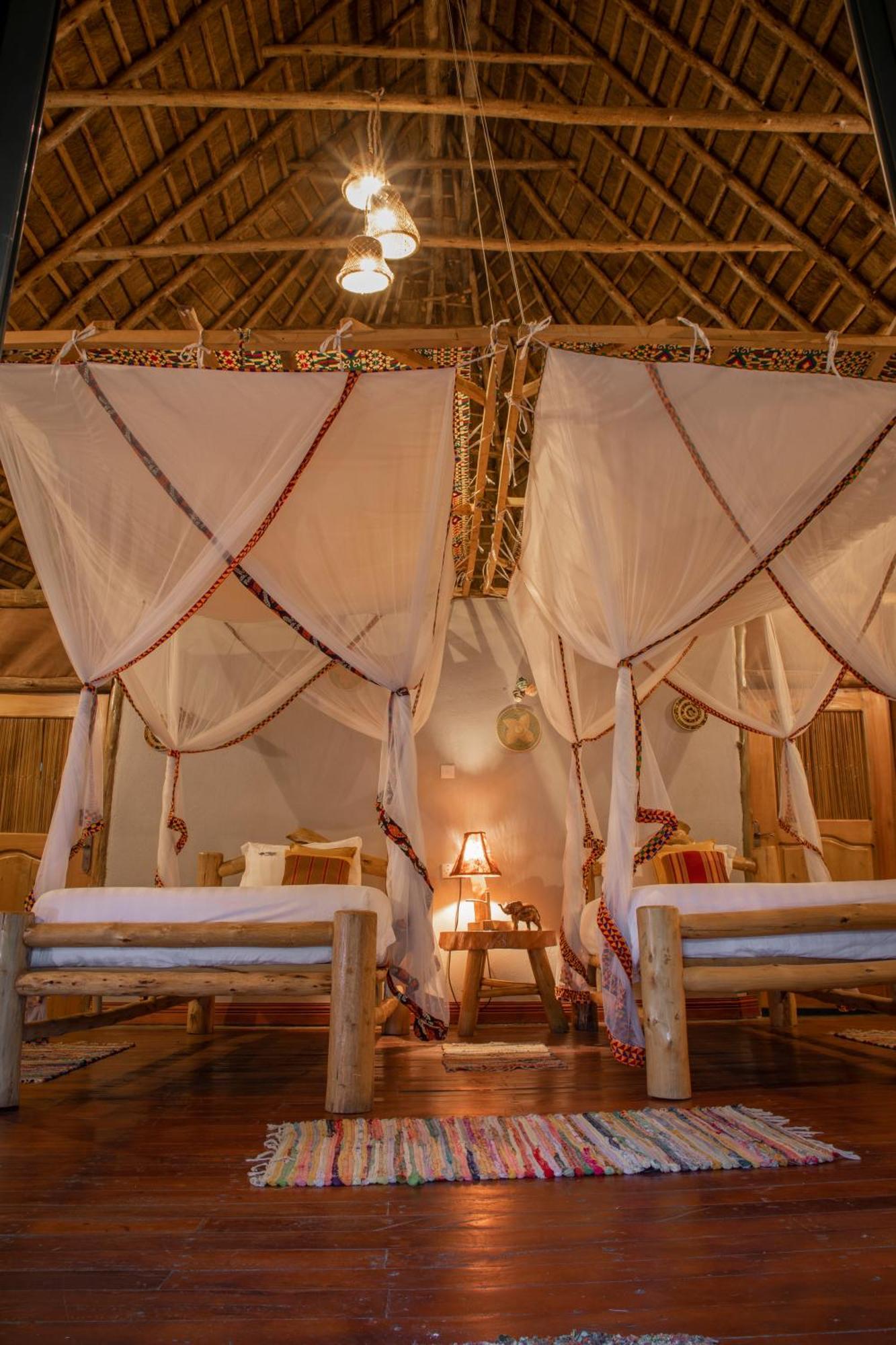 Embogo Safari Lodges Katoke Exterior photo