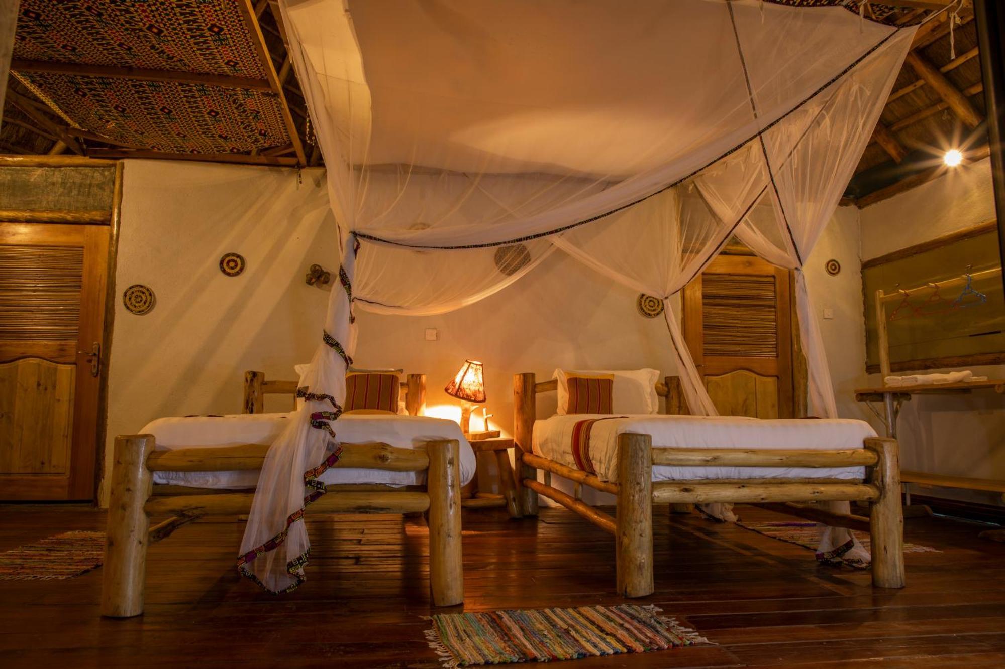 Embogo Safari Lodges Katoke Exterior photo